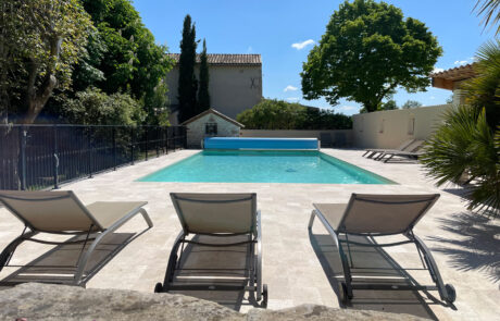 Espaces communs – La piscine 12m x 6m Mas de la Deivière | Gîte de groupe avec Piscine Gard